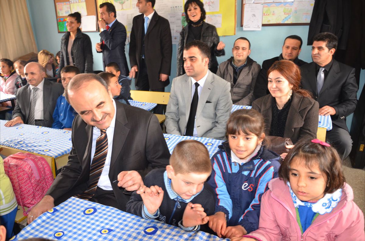 Elazığ Devlet Klasik Türk Müziği Korosu, Köy Okulunda Öğrencilere Konser Verdi