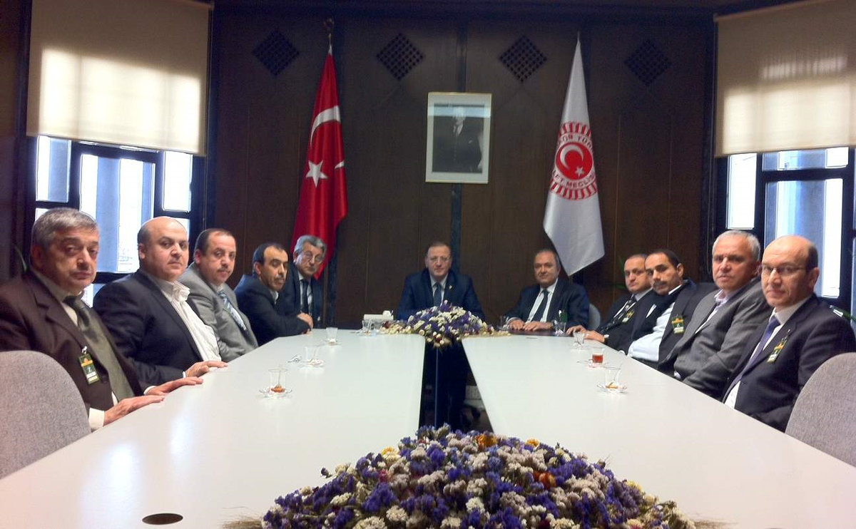 Gaziantep Milletvekili Koçer\'e Hemşehrilerinden Ziyaret