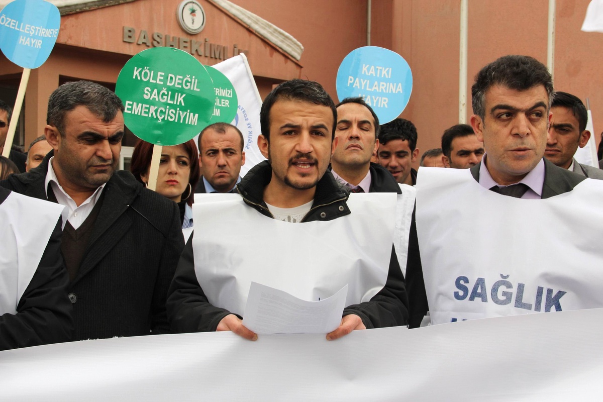 Hakkari Ses\'ten Yürüyüş ve Basın Açıklaması