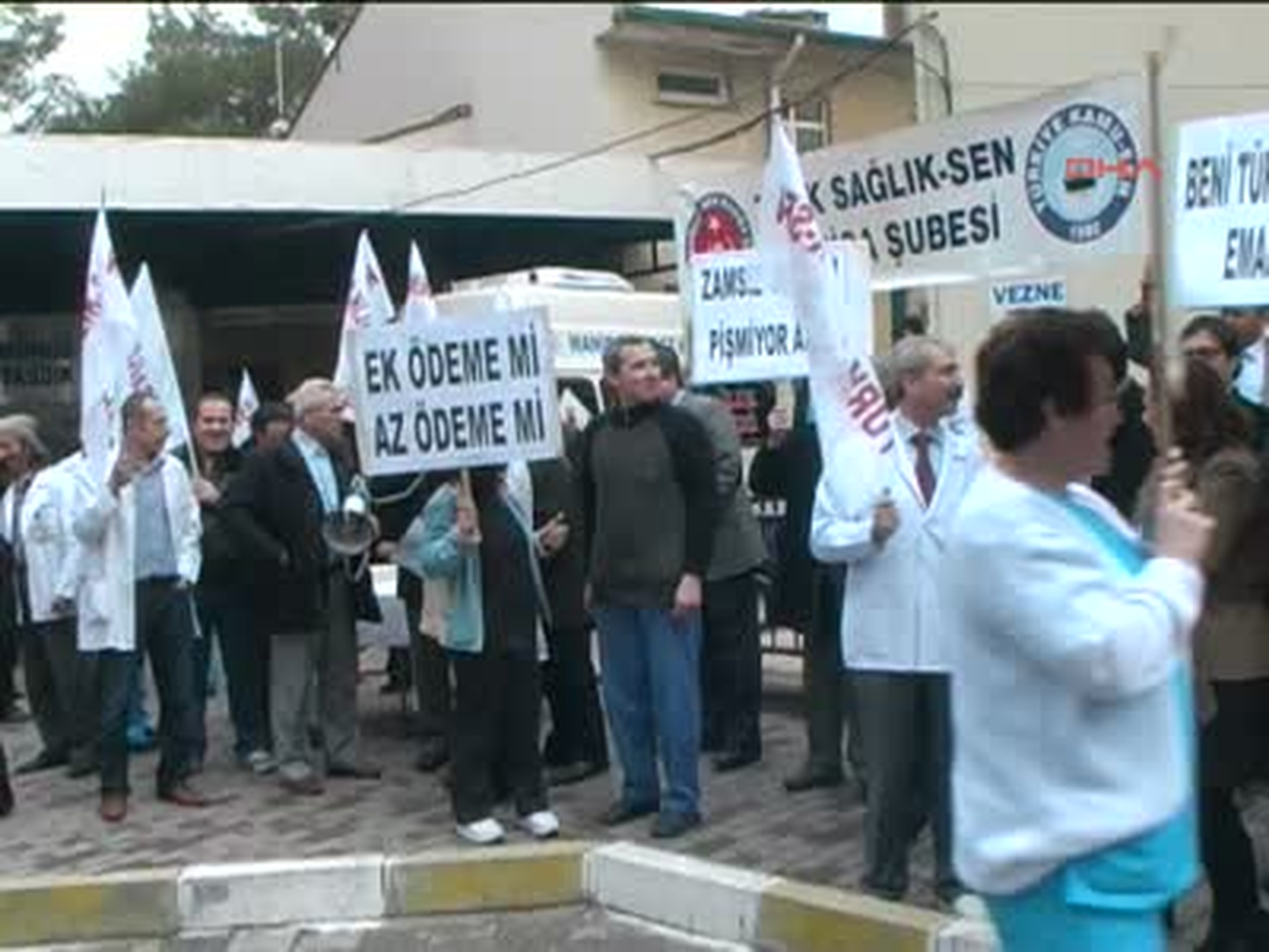 Hekime Şiddeti Canlandırdılar