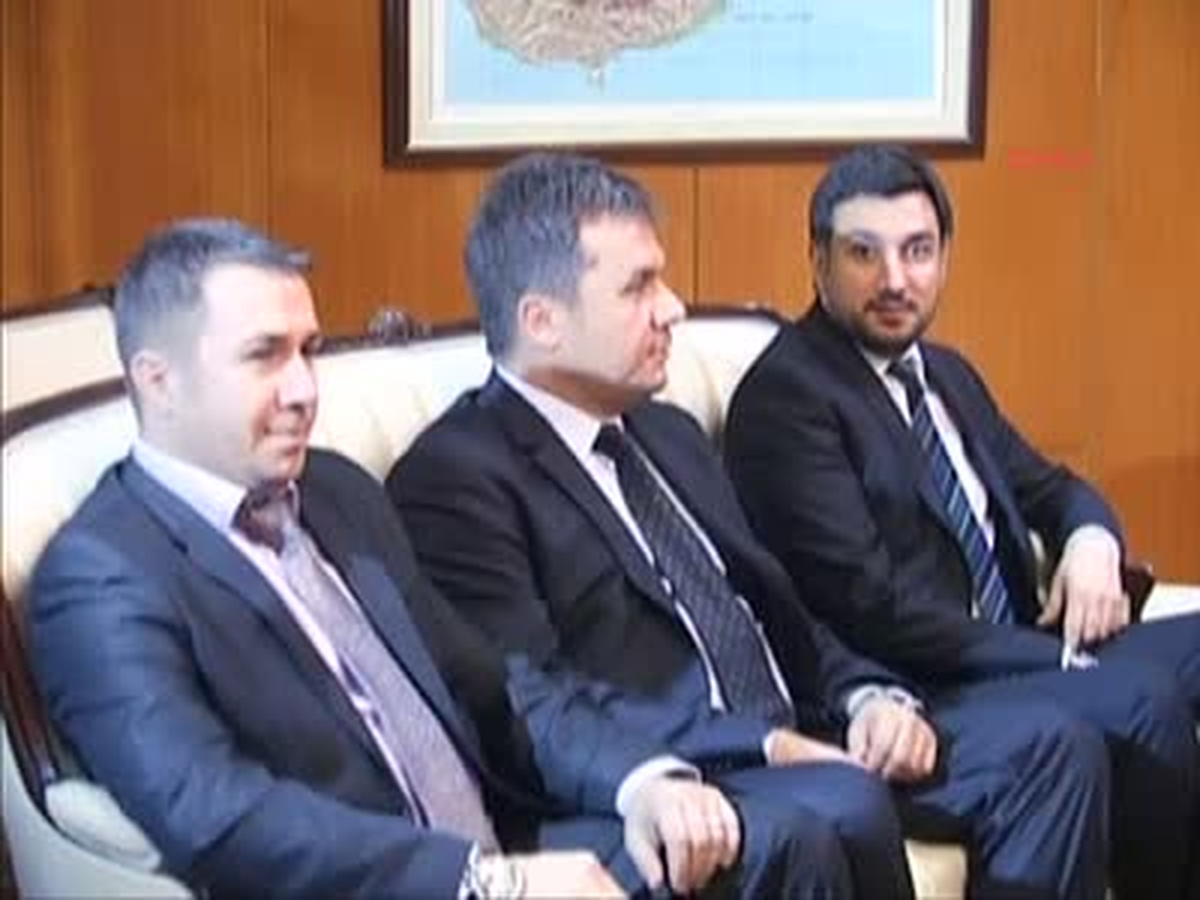 Necati Şaşmaz'a KKTC Fahri Kültür ve Turizm Ataşesi Belgeleri Verildi