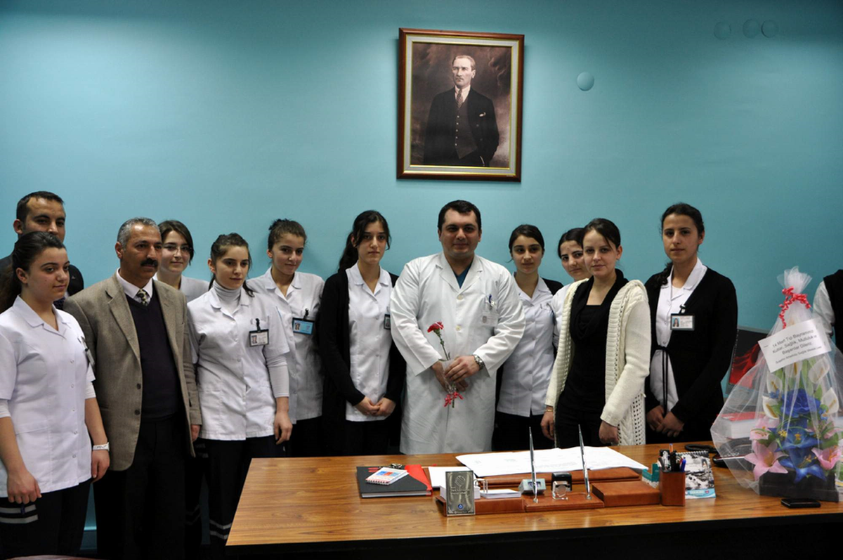 Öğrenciler, Tıp Bayramını Kutladı