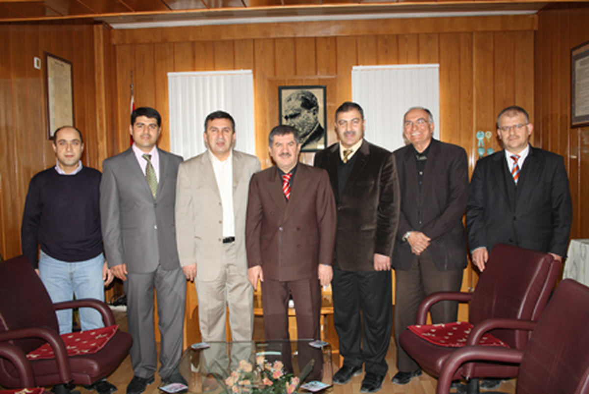Osman Artan\'a Plaket Verildi