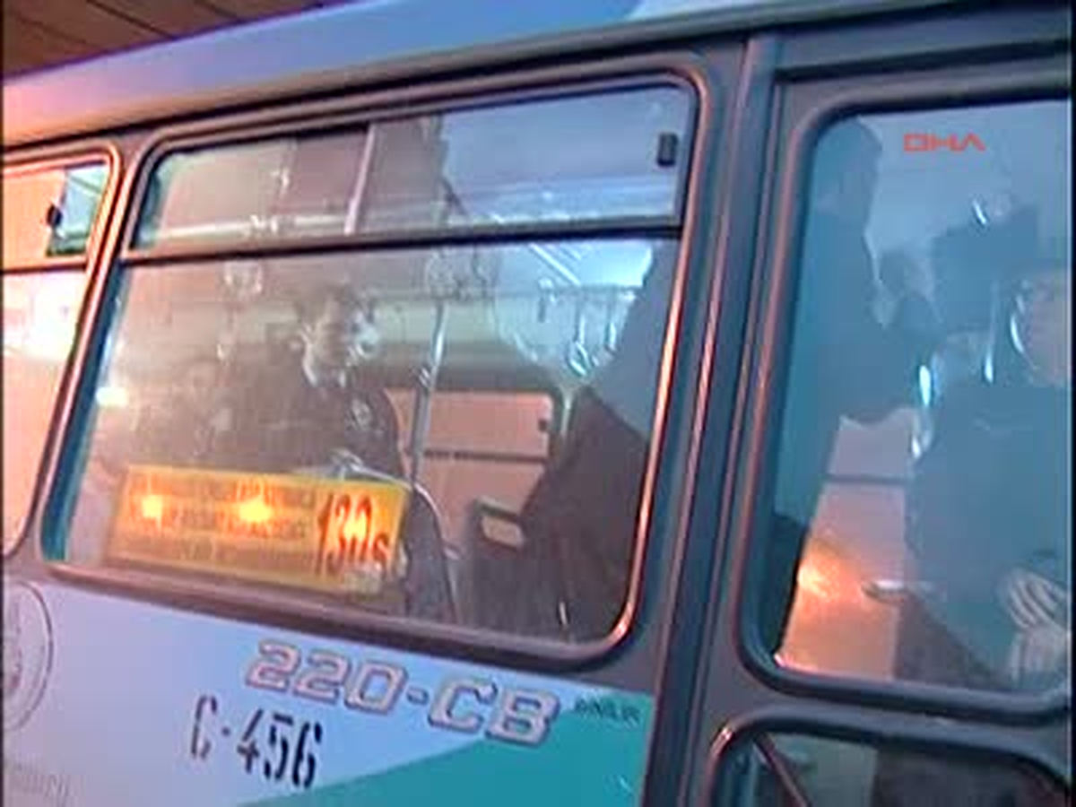 Otobüse Bomba İhbarı Polisi Alarma Geçirdi