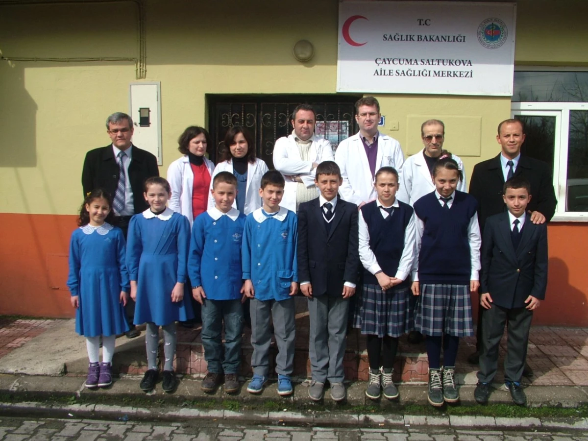 Saltukova Gazi İlköğretim Okulu\'dan Sağlık Ocağına Ziyaret