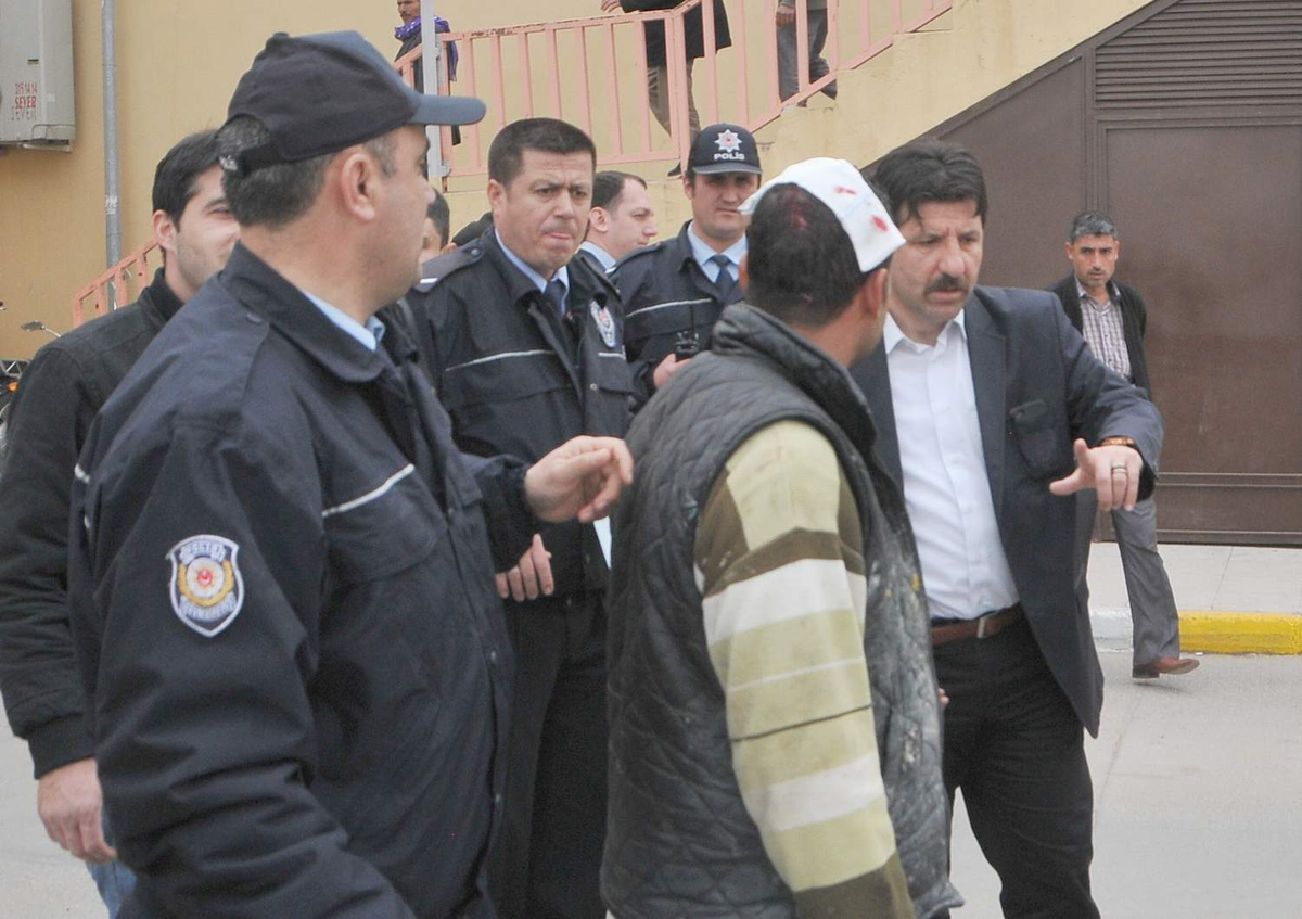 Şanlıurfa\'da Bıçaklı Kavga: 6 Yaralı
