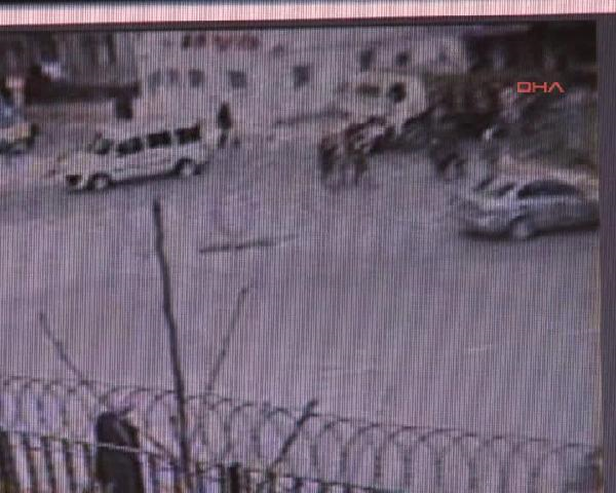 Torunu İçin Kendisini Feda Etti