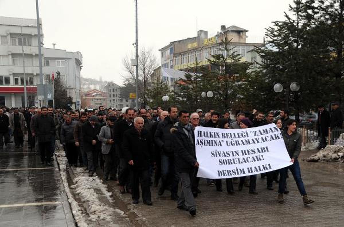 Tunceli\'de, Sivas Davasının Zaman Aşımı Protesto Edildi