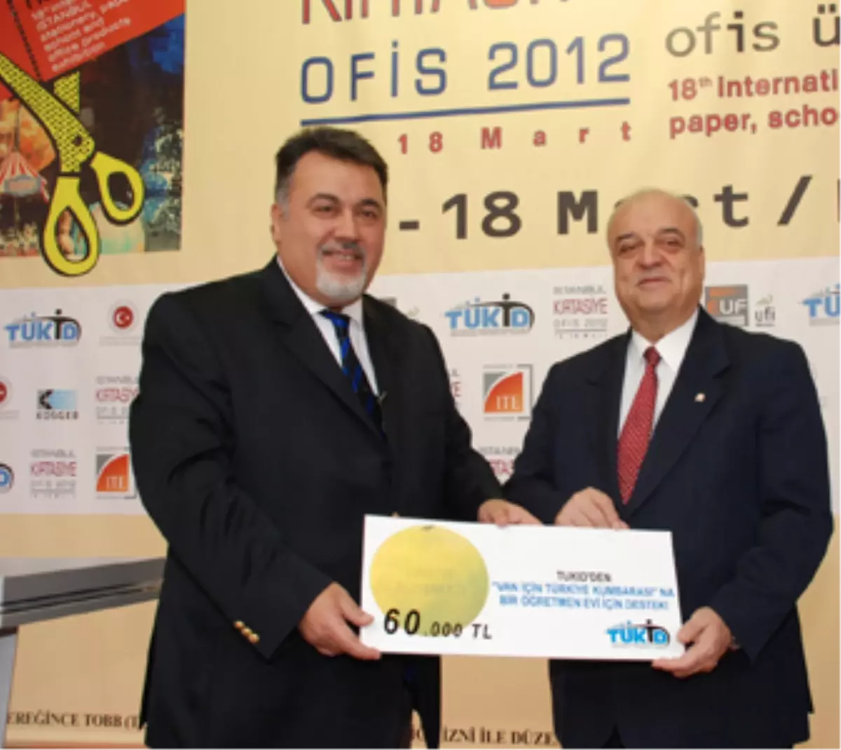 "Van İçin Türkiye Kumbarası"na TÜKİD\'den Destek