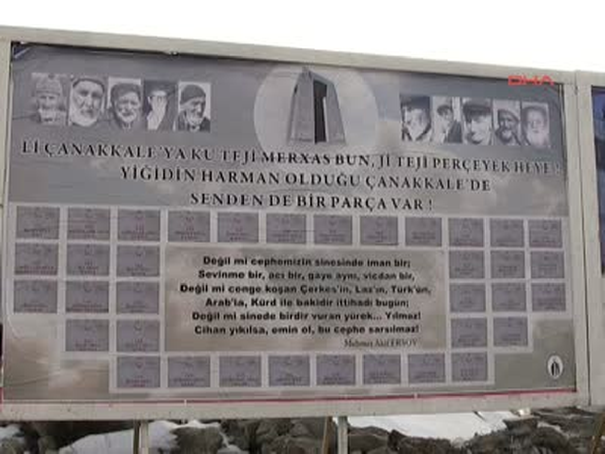 Van\'da Çanakkale Zaferi\'nin Yıl Dönümü İçin Kürtçe Afiş