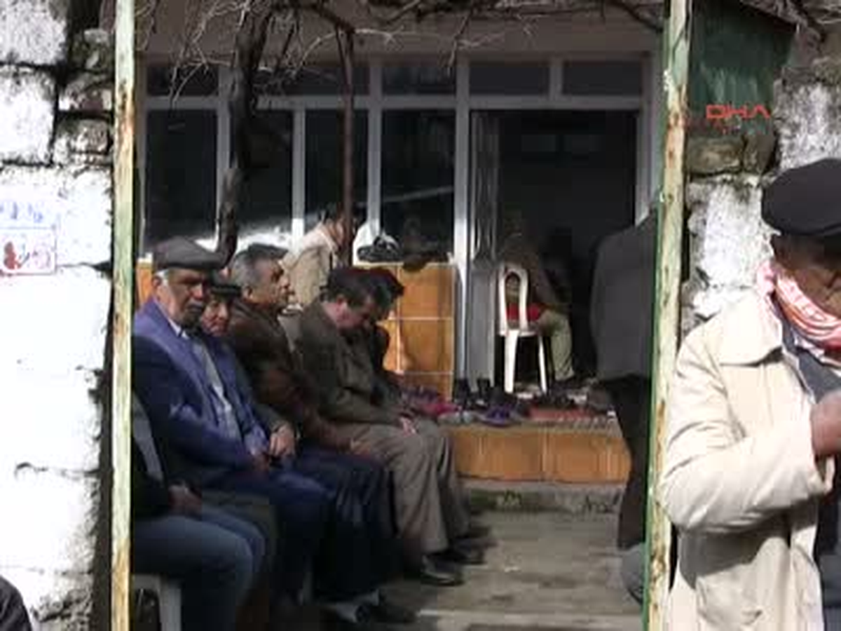 Yanan İşçinin Cenazesinde Babası İsyan Etti