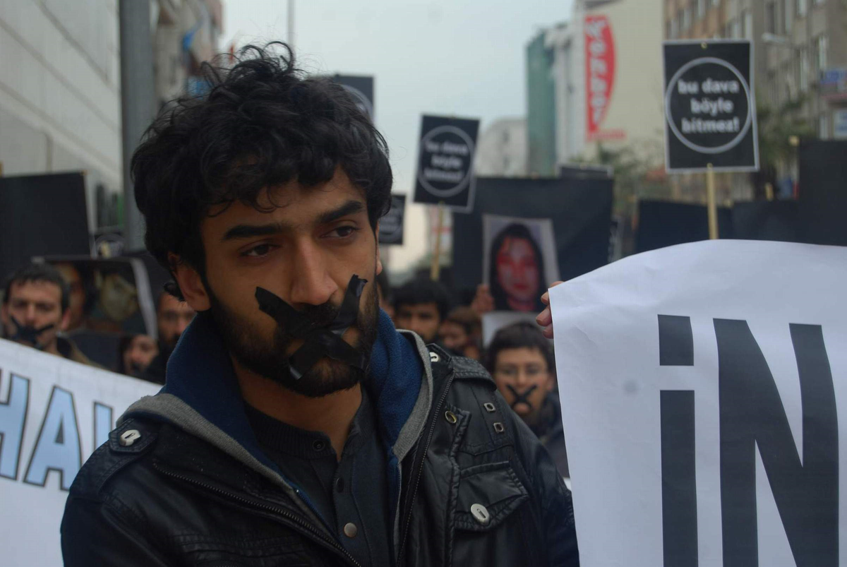 Zaman Aşımına Sessiz Protesto