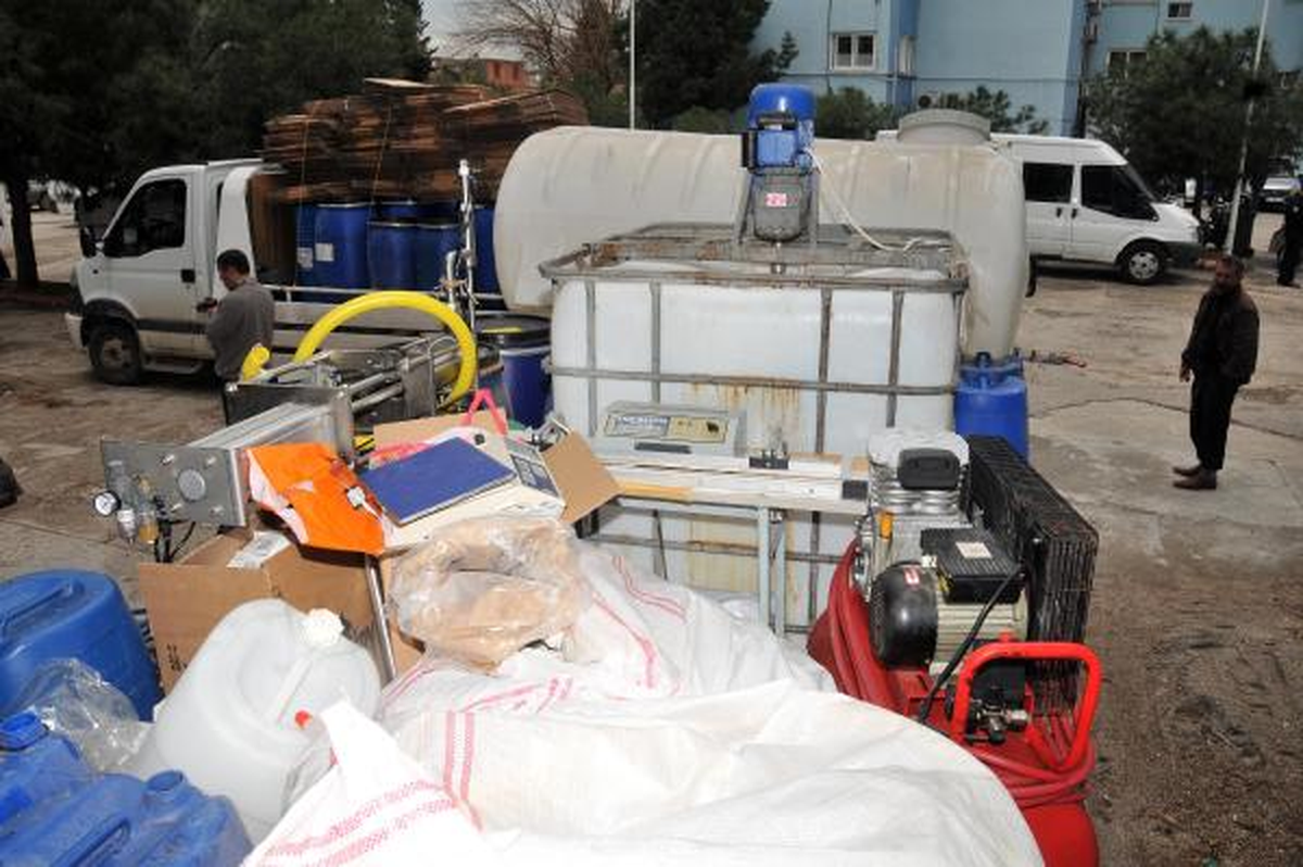 10 Ton Sahte Şampuan Ele Geçirildi