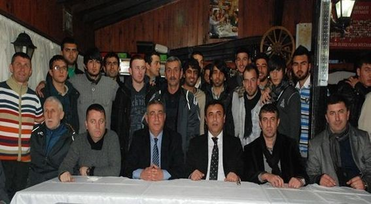 Akçakocasporlu Oyunculara Moral Yemeği