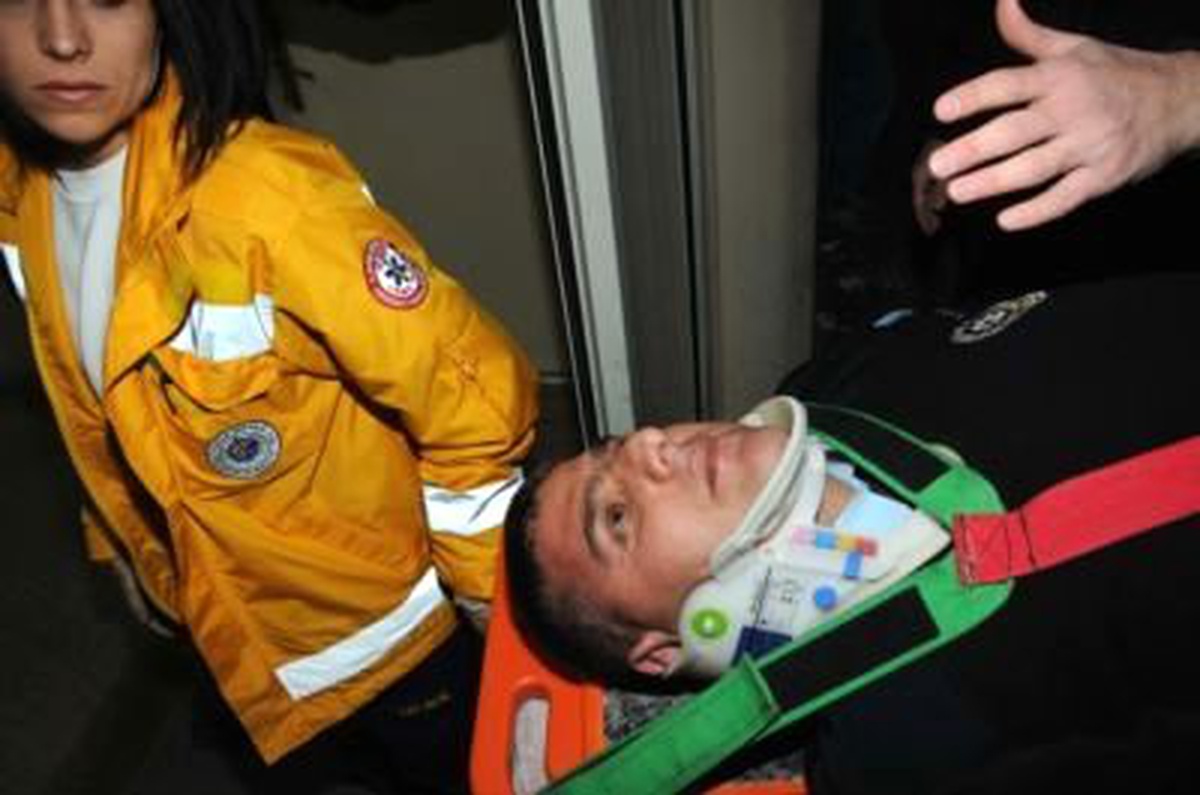 Alkollü Sürücü Polis Otosuna Çarptı: 3 Yaralı