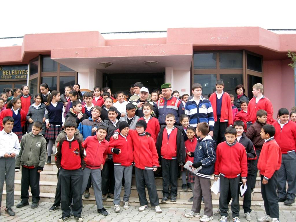 Asdted'ten Altınovalı Miniklere Trafik Brifingi