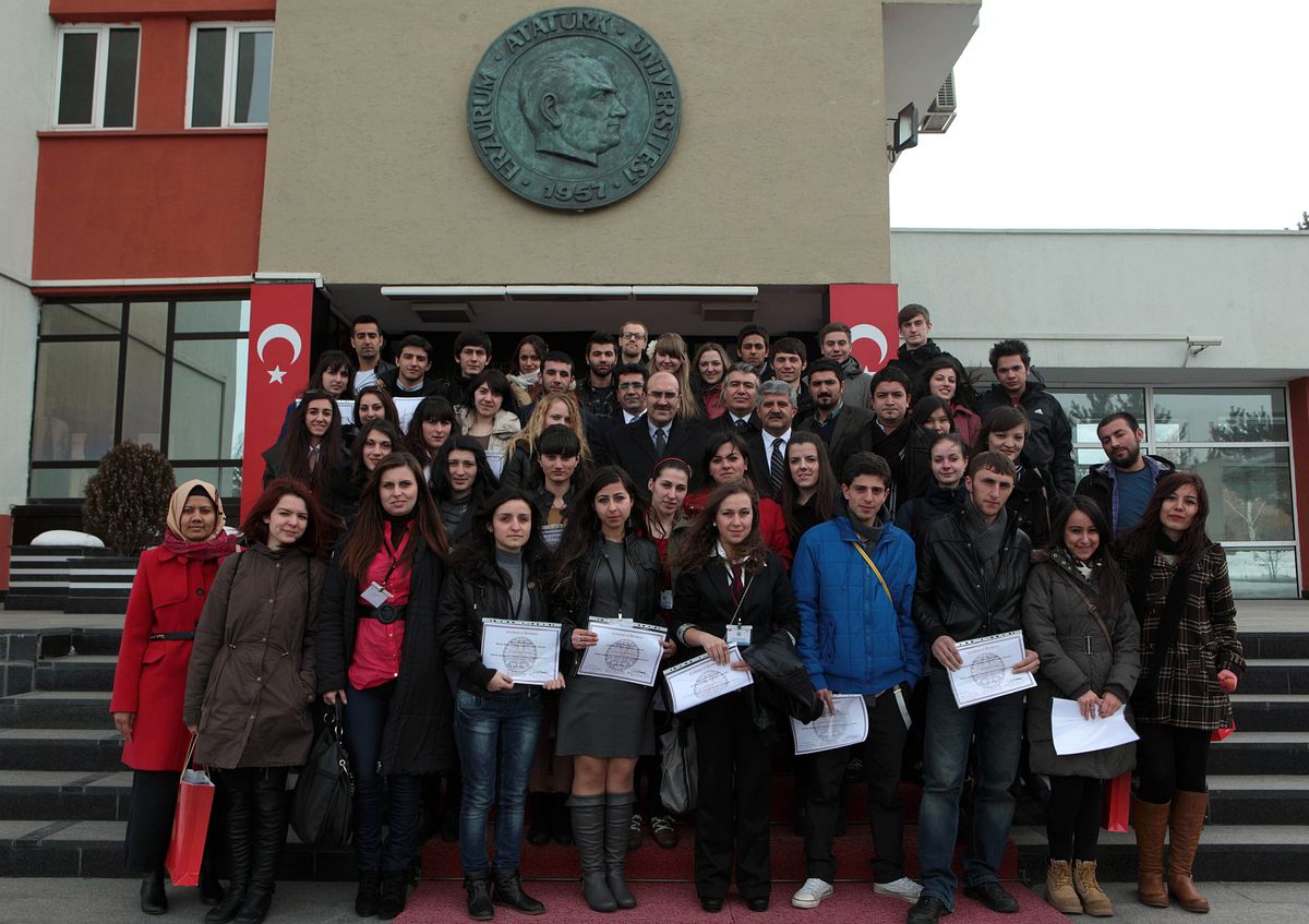 Atatürk Üniversitesi\'nin \'Uluslararası Kış Okulu\' Bologna Sürecine Dahil Edildi
