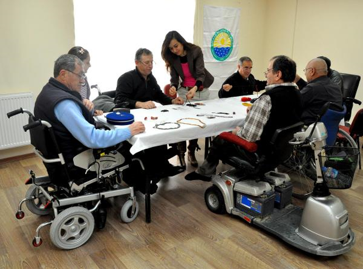 Belediyeden Engellilere Ücretsiz Takı Kursu