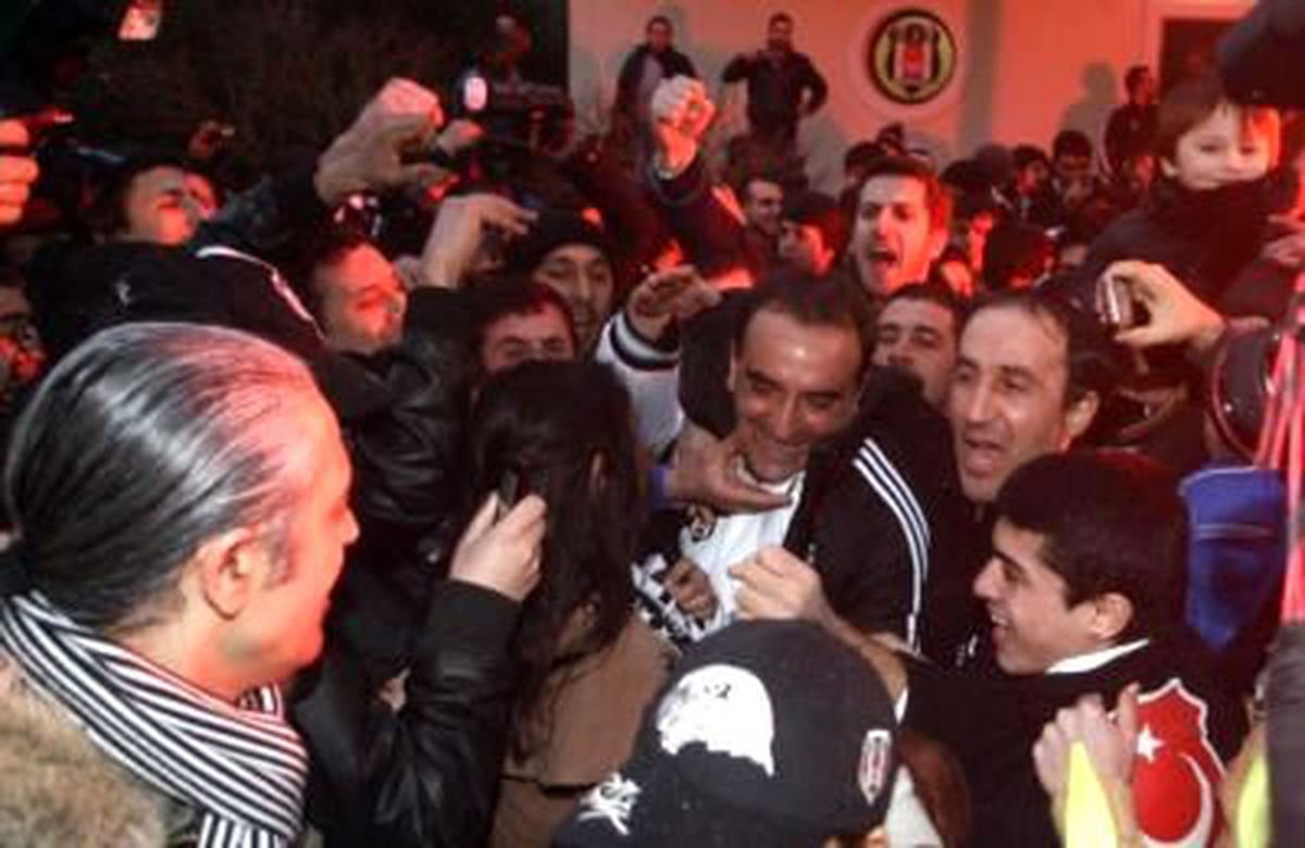 Beşiktaş\'a Taraftar Desteği