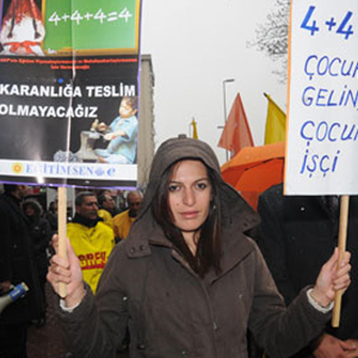 Eğitim-Sen 4+4+4 Eğitim Sistemini Protesto Etti