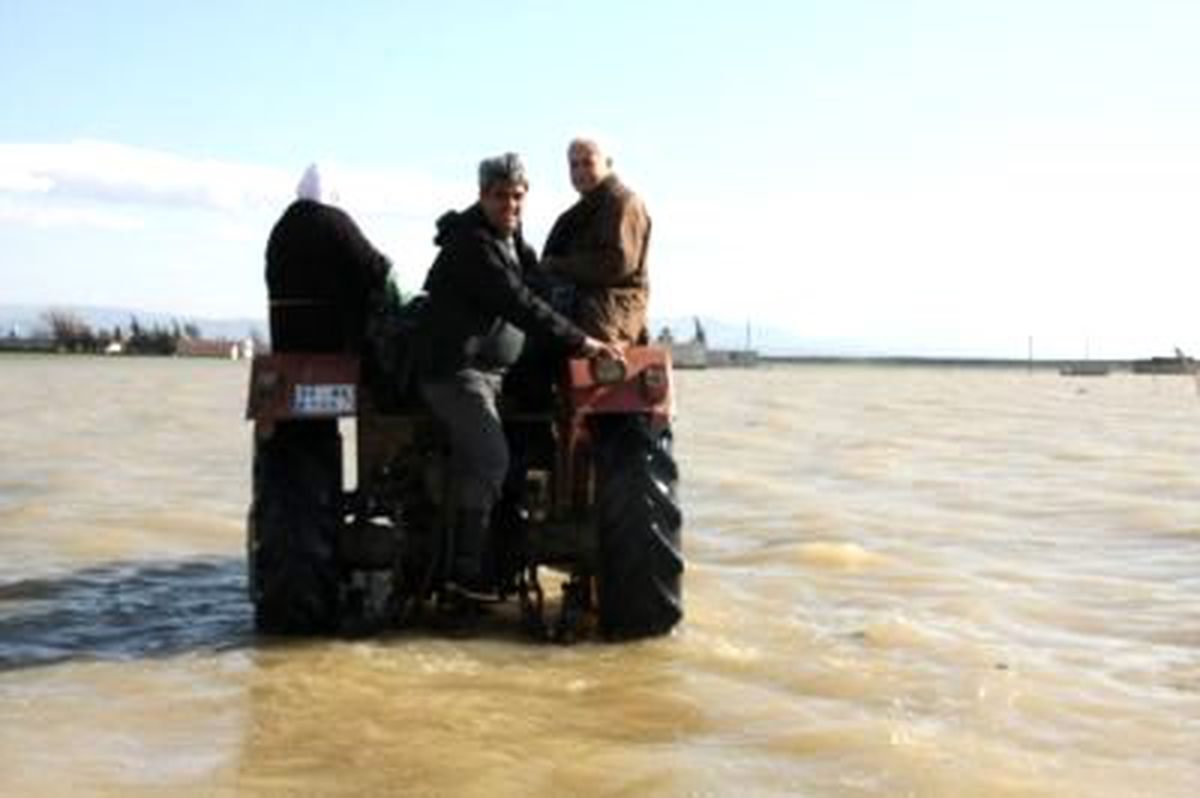 Hatay\'da Sel Suları Çekilmeye Başladı