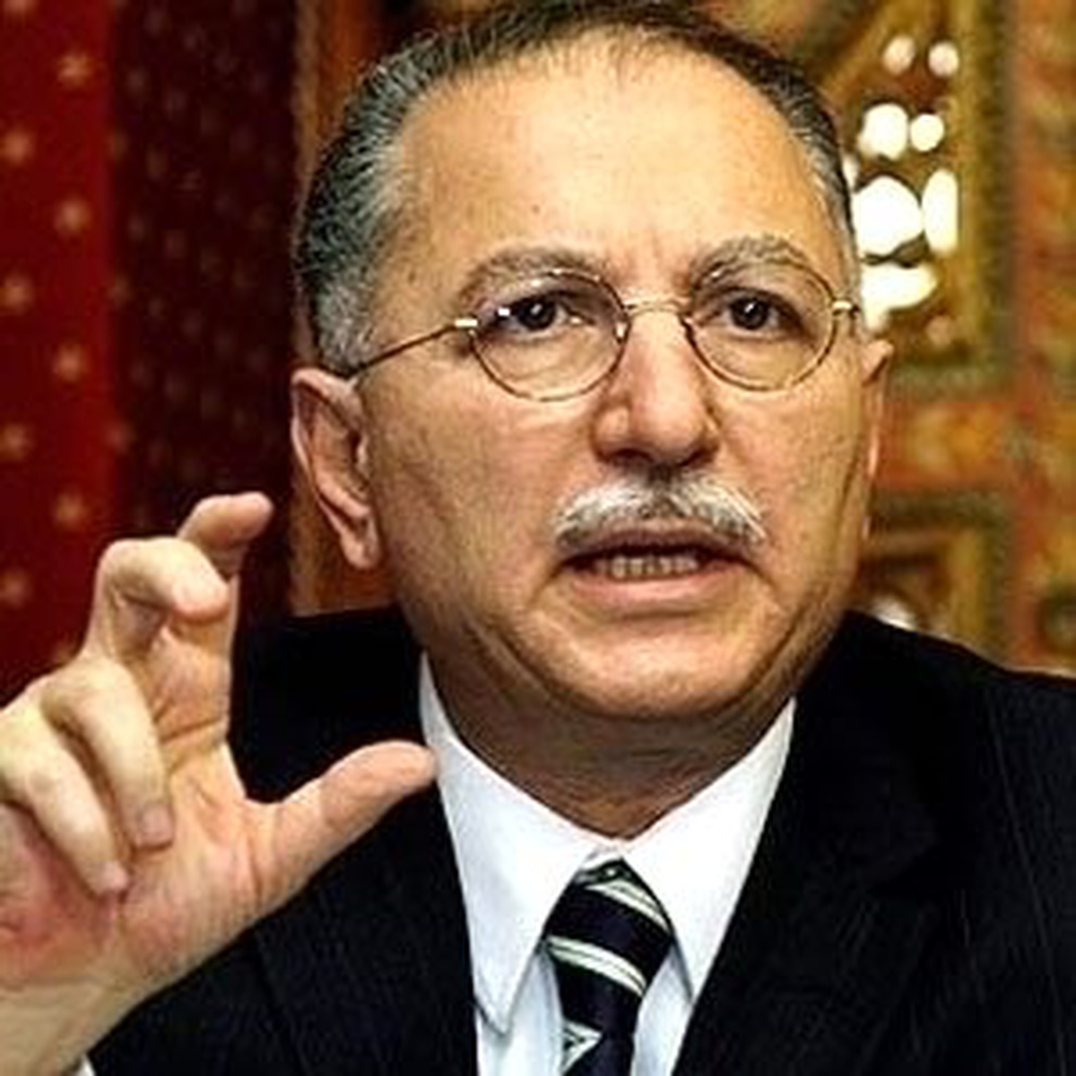 İslam İşbirliği Teşkilatı Genel Sekreteri İhsanoğlu Açıklaması