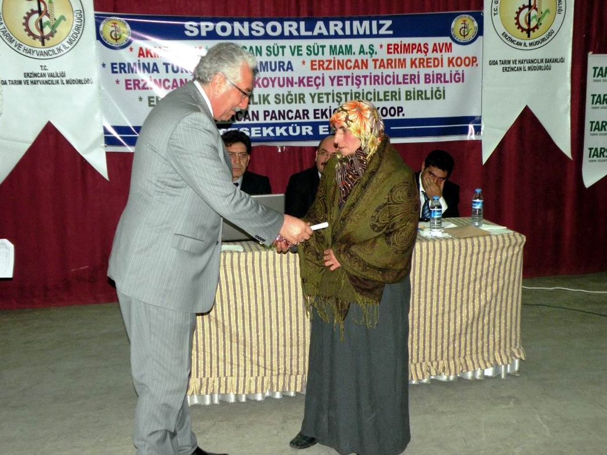 Kadın Çiftçiler Kıyasıya Yarıştı