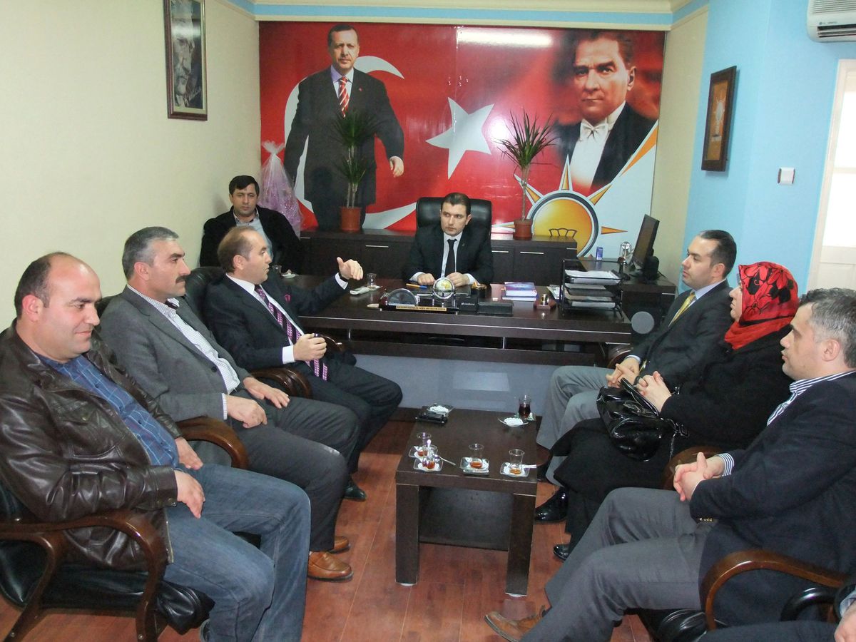 Kaymakam Katırcı\'dan AK Parti\'ye Ziyaret