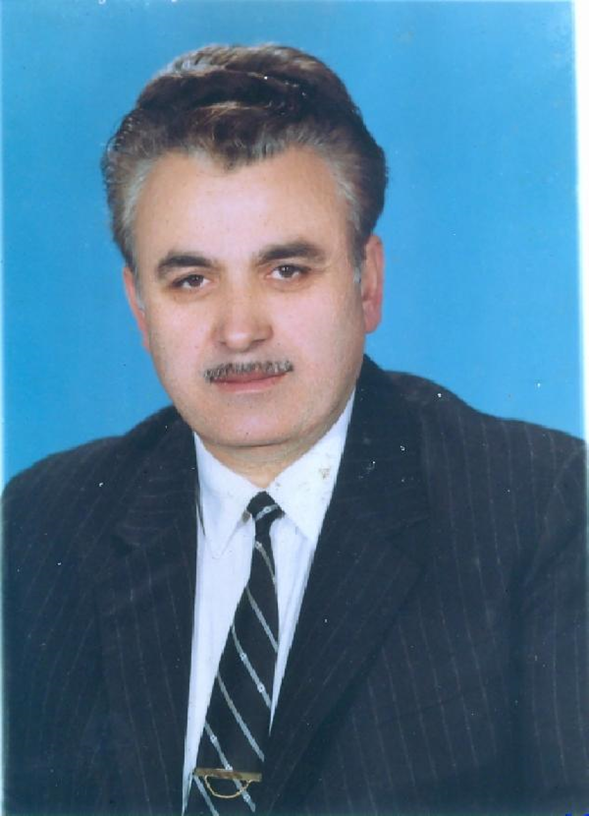 Kendi Hazırladığı Mezara Gömüldü