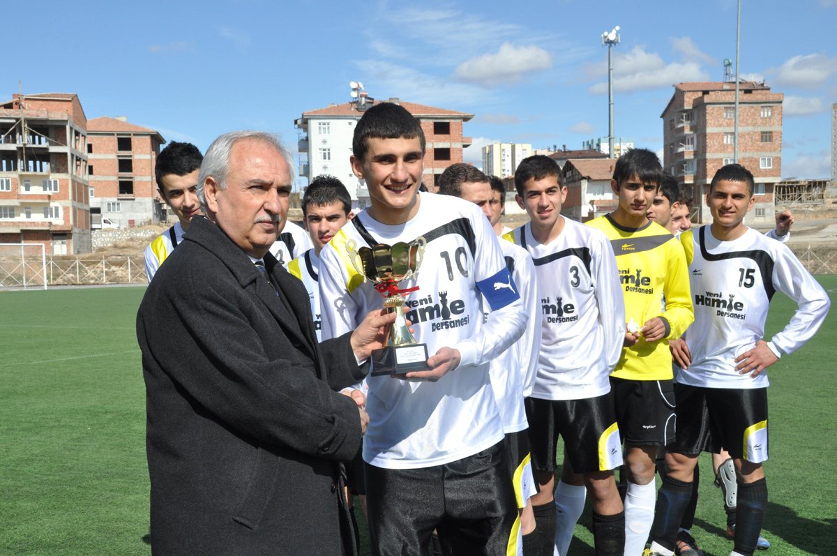 Okullar Arası Gençler Futbol İl Birinciliği Müsabakaları Sona Erdi