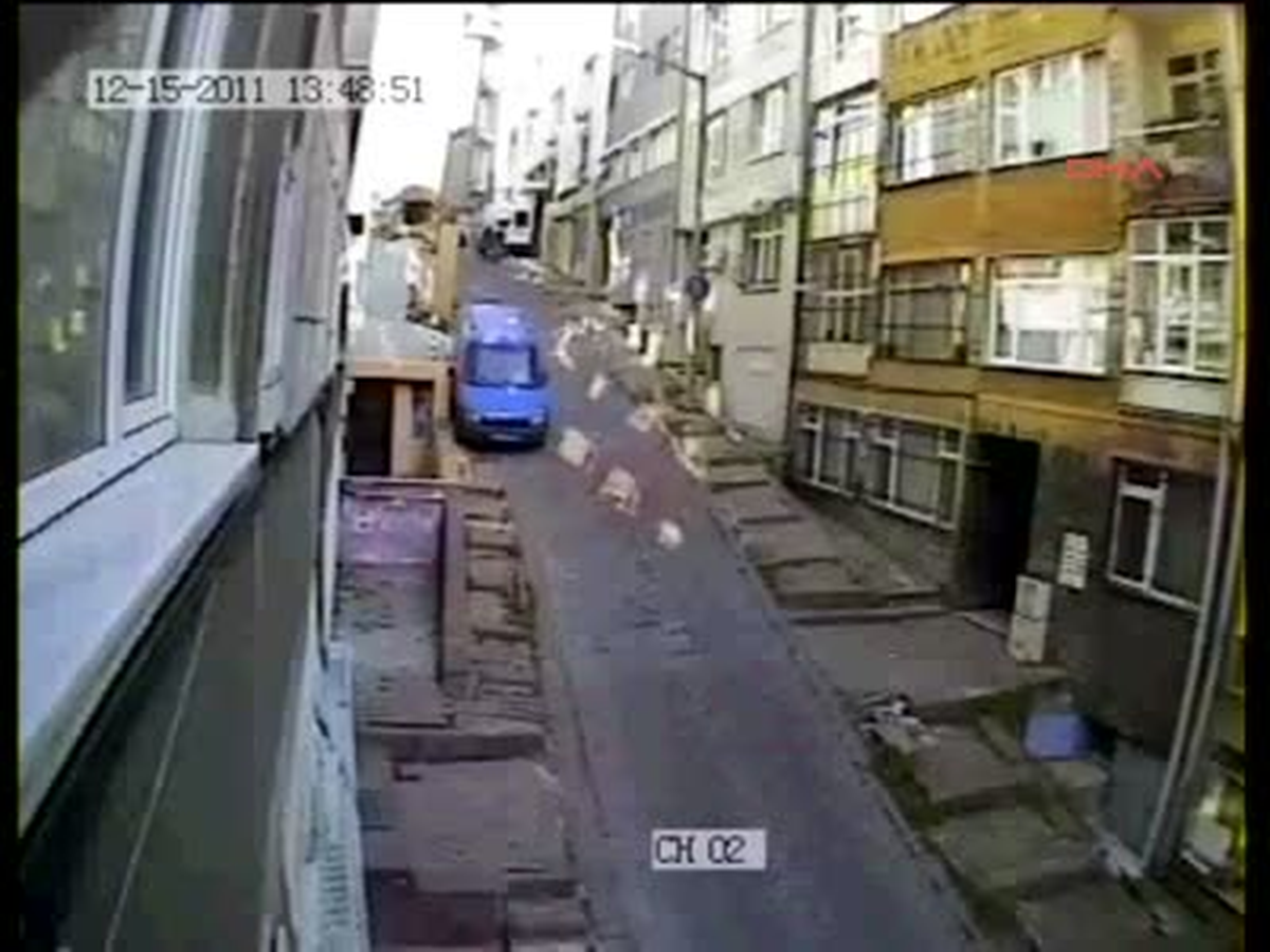 Önce Kameraya, 2 Ay Sonra da Polise Yakalandı