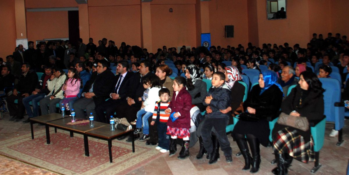 'Safahat'tan Şiiri Güzel Okuma' Yarışması Sonuçlandı