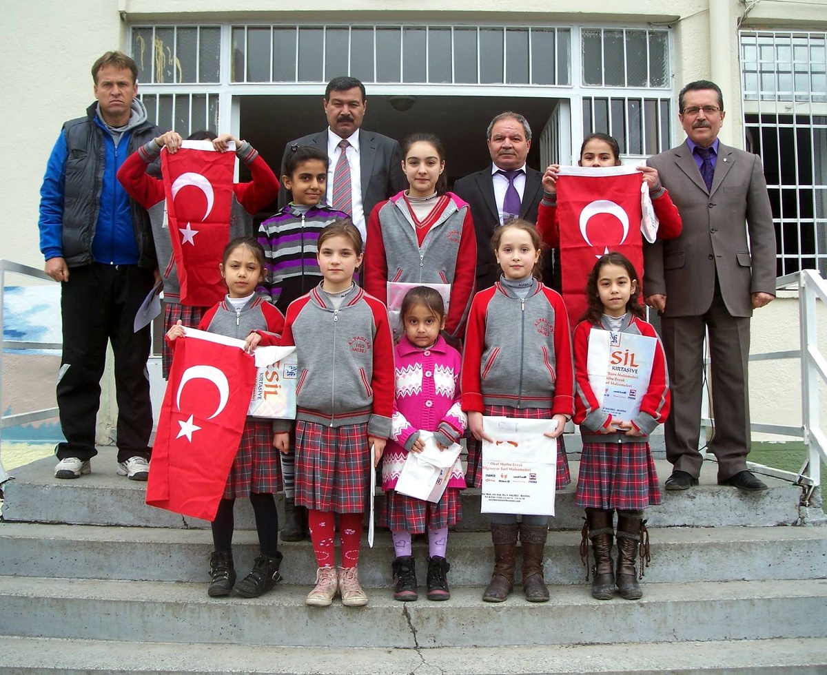 Salihli\'de İstiklal Marşı\'nı Güzel Okuma Yarışması