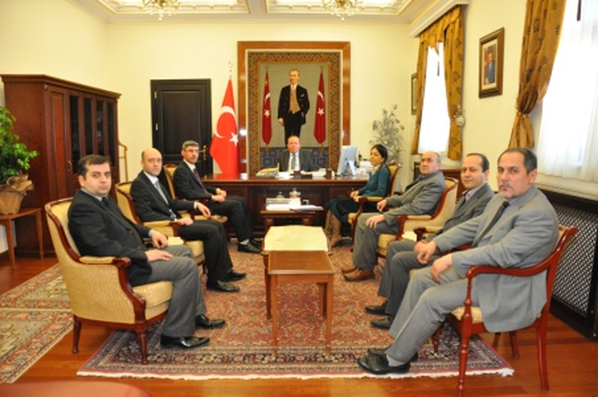 Sarraflar ve Kuyumcular Derneğinden Vali Oğuz\'a Ziyaret