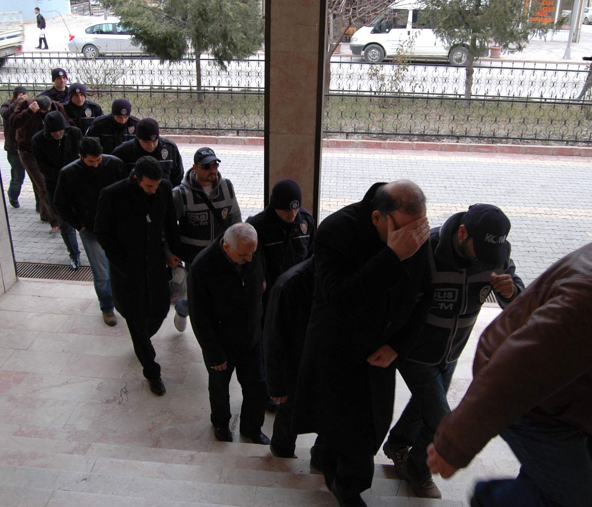 10 İlde Büyük İhale Operasyonu