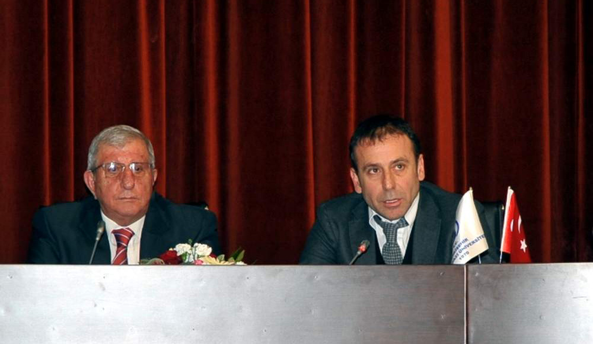 A Milli Takım Teknik Direktörü Abdullah Avcı Esogü\'de