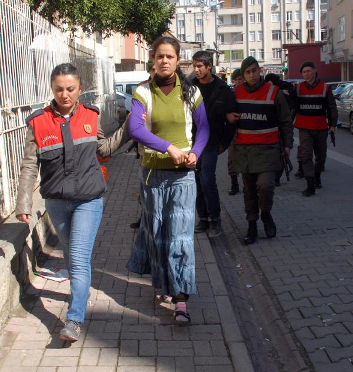 Adana\'da Jandarmadan Kck Operasyonu: 10 Gözaltı