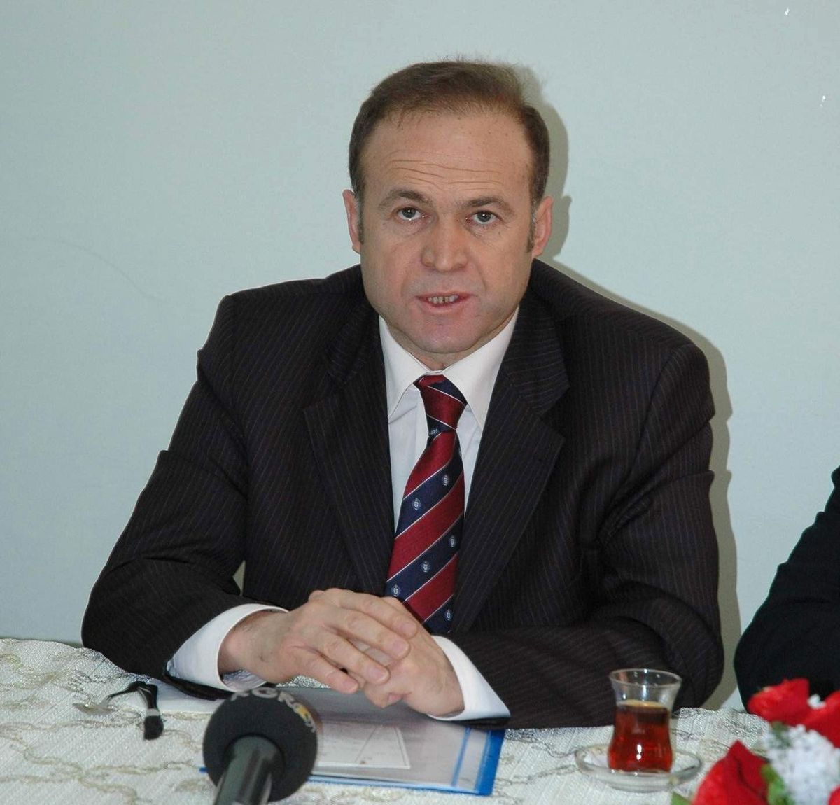 Ak Partili Akgün'den Yatırım Değerlendirme Toplantısı