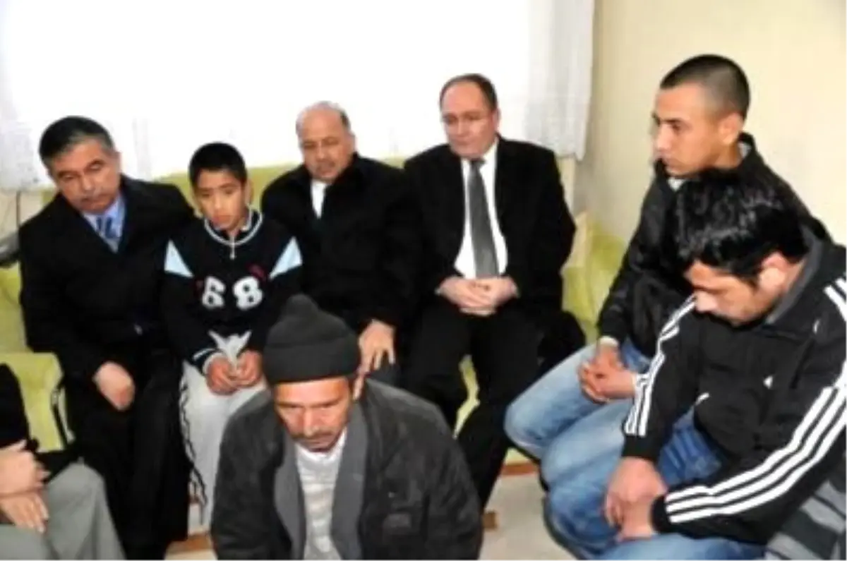 Bakan İsmet Yılmaz: Afganistan\'daki Askerlerimizin Üzüntüsünü Yaşıyoruz (2)