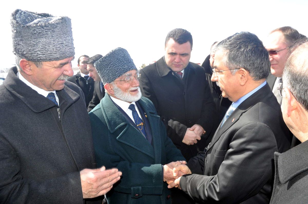 Bakan İsmet Yılmaz Sivas\'ta