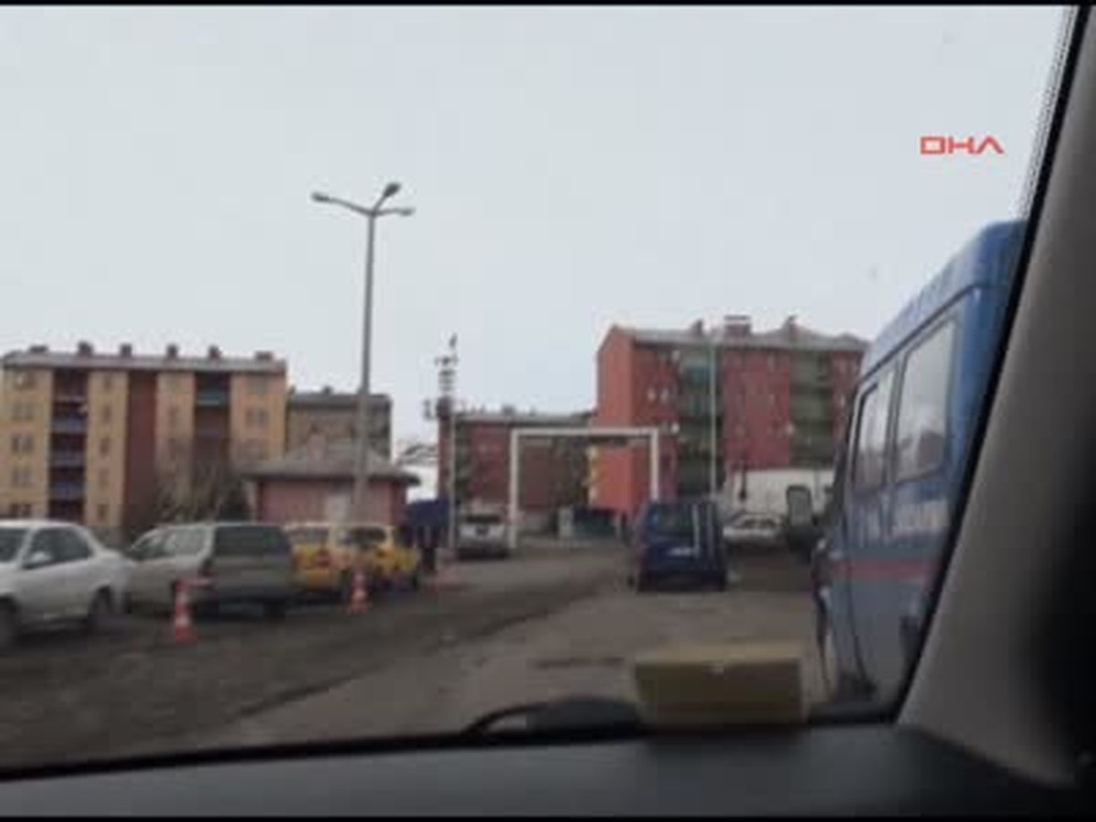 25 Öğrenci Hastaneye Kaldırıldı