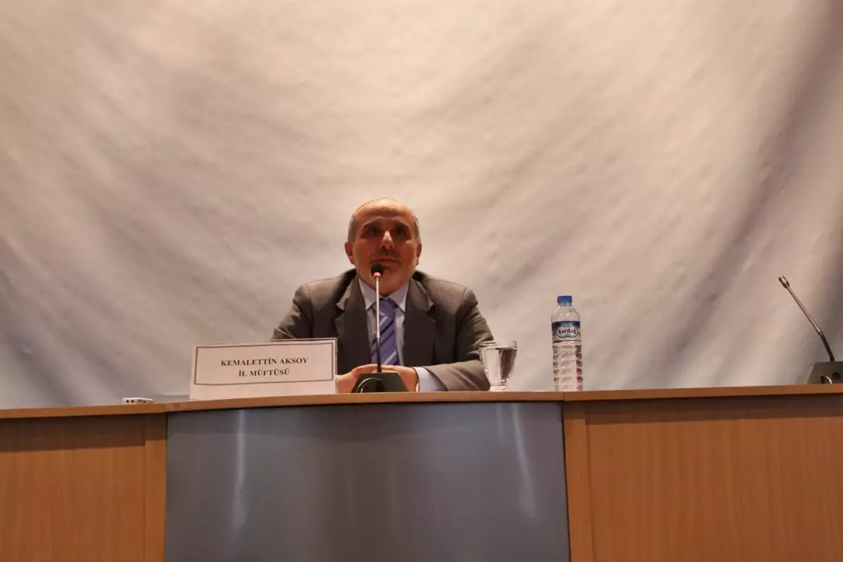 Bayburt Üniversitesi\'nde "Peygamber (S.a.v) Sevgisi" Konulu Konferans Düzenlendi