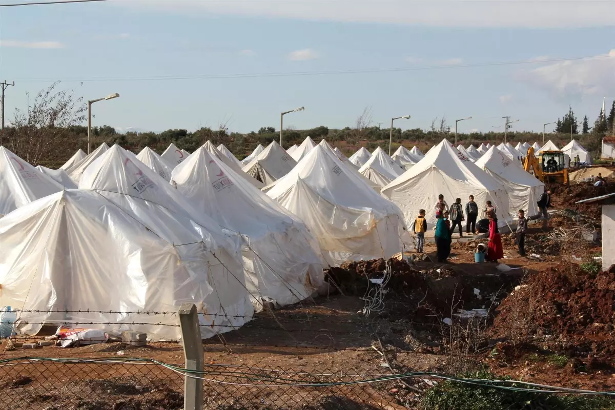 Çadır Kentlerde Ek Çadırlar Kuruluyor