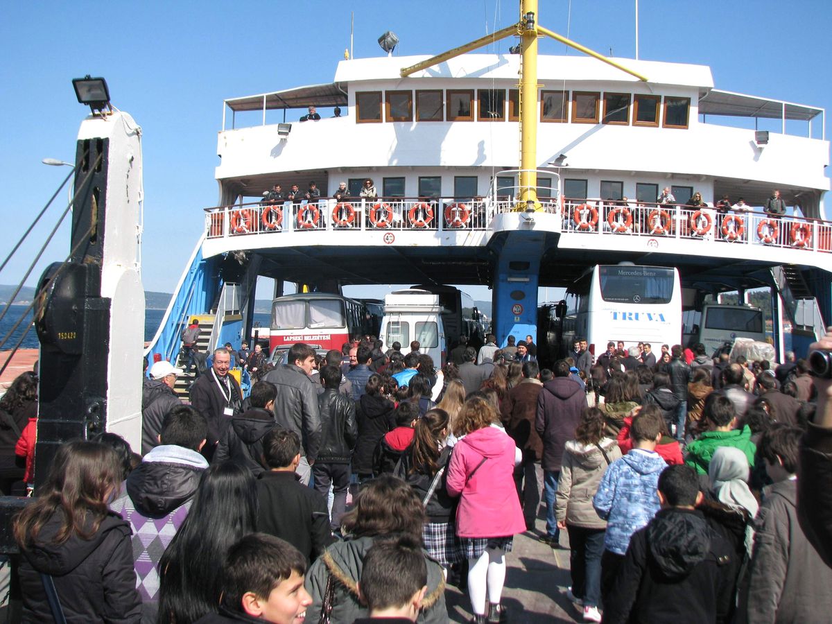 Çanakkale\'de 9 Bin 700 Öğrenci Şehitlikleri Ziyaret Edecek