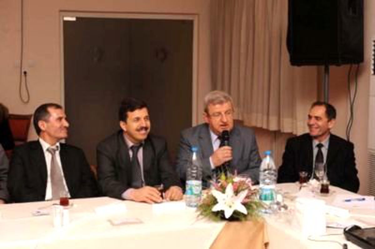 Celal Bayar Üniversitesi Vakfı\'nda Yeni Başkan Ünal