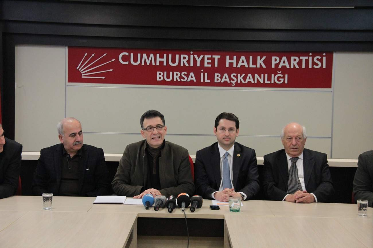 Chp, AK Parti\'ye Oy Veren Meclis Üyesini Açıkladı