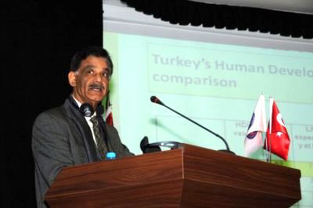 Çomü'de İnsani Gelişme Raporu Açıklandı