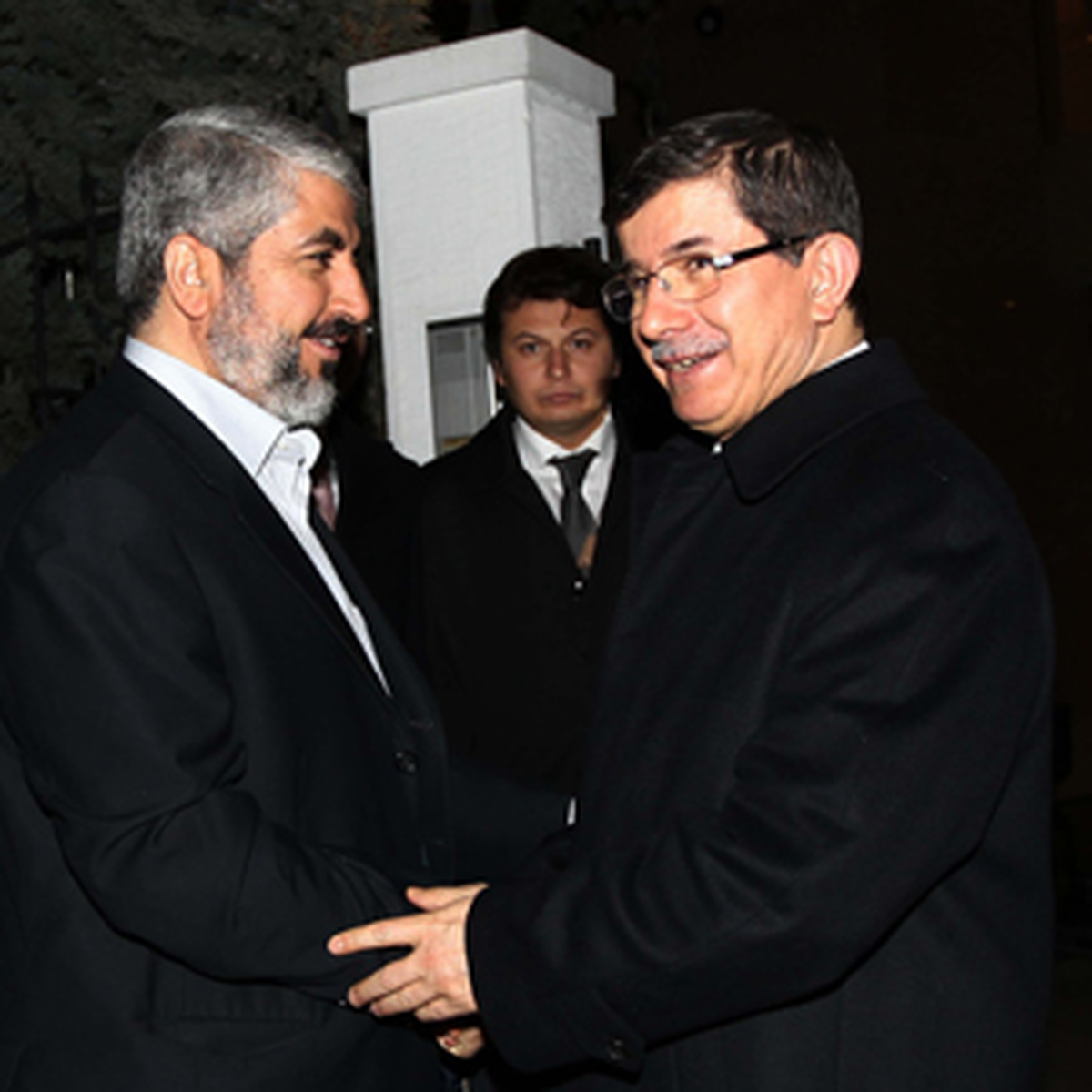 Davutoğlu, Hamas Lideri Meşal ile Görüştü