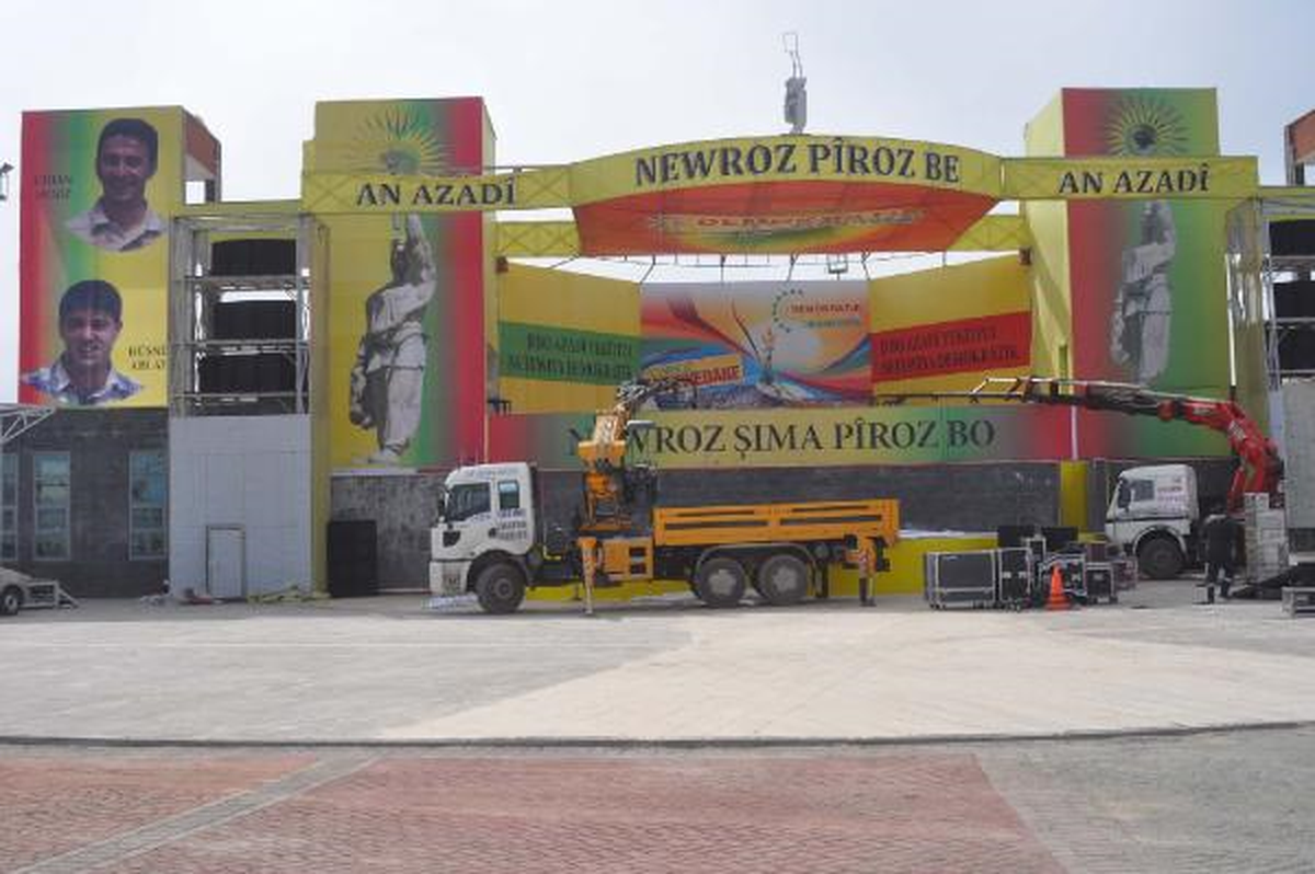 Diyarbakır Valisi Toprak: Nevruz 21 Mart\'ta Kutlanacak(2)