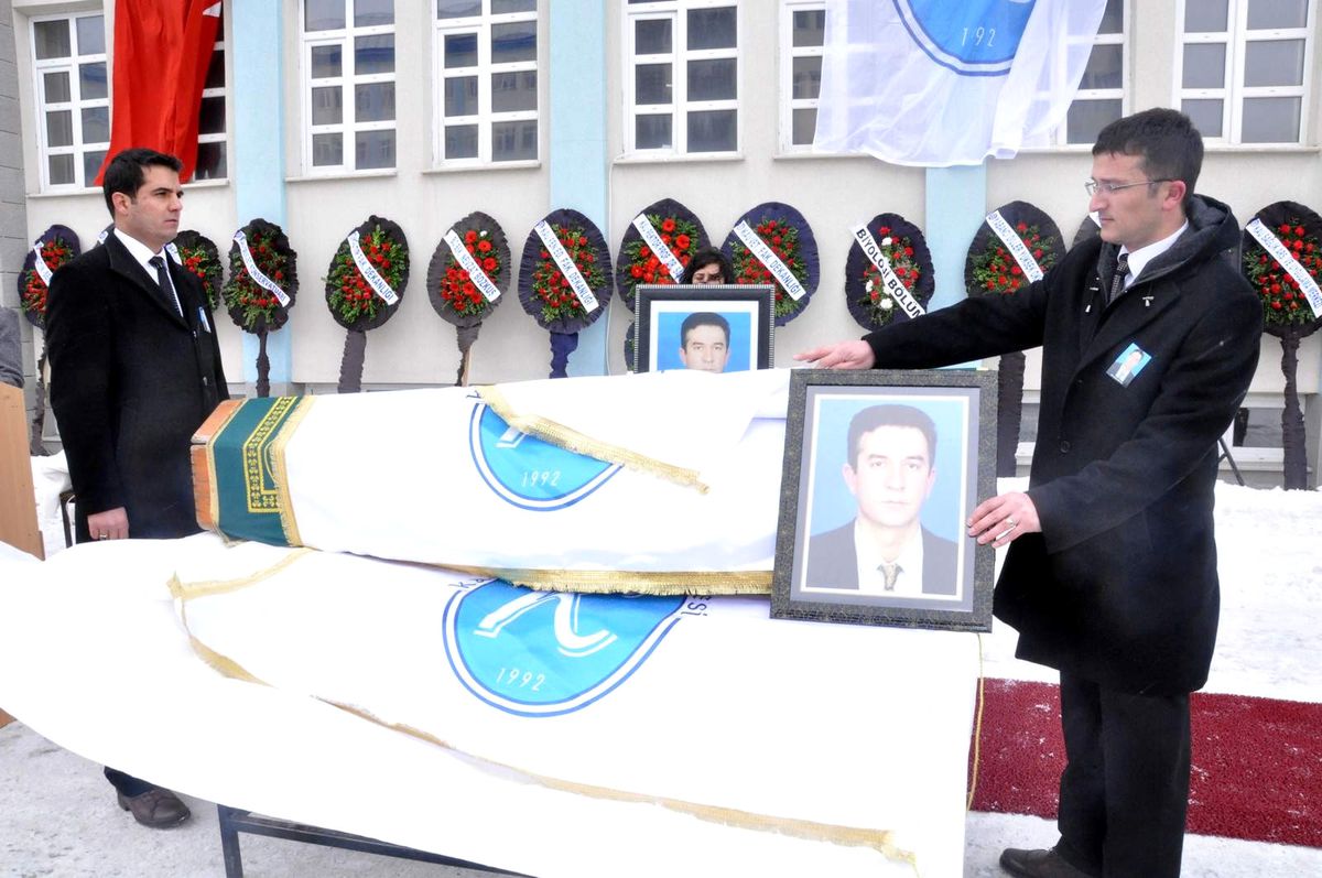 Doç. Dr. Adnan Aldemir Son Yolculuğu'na Uğurlandı